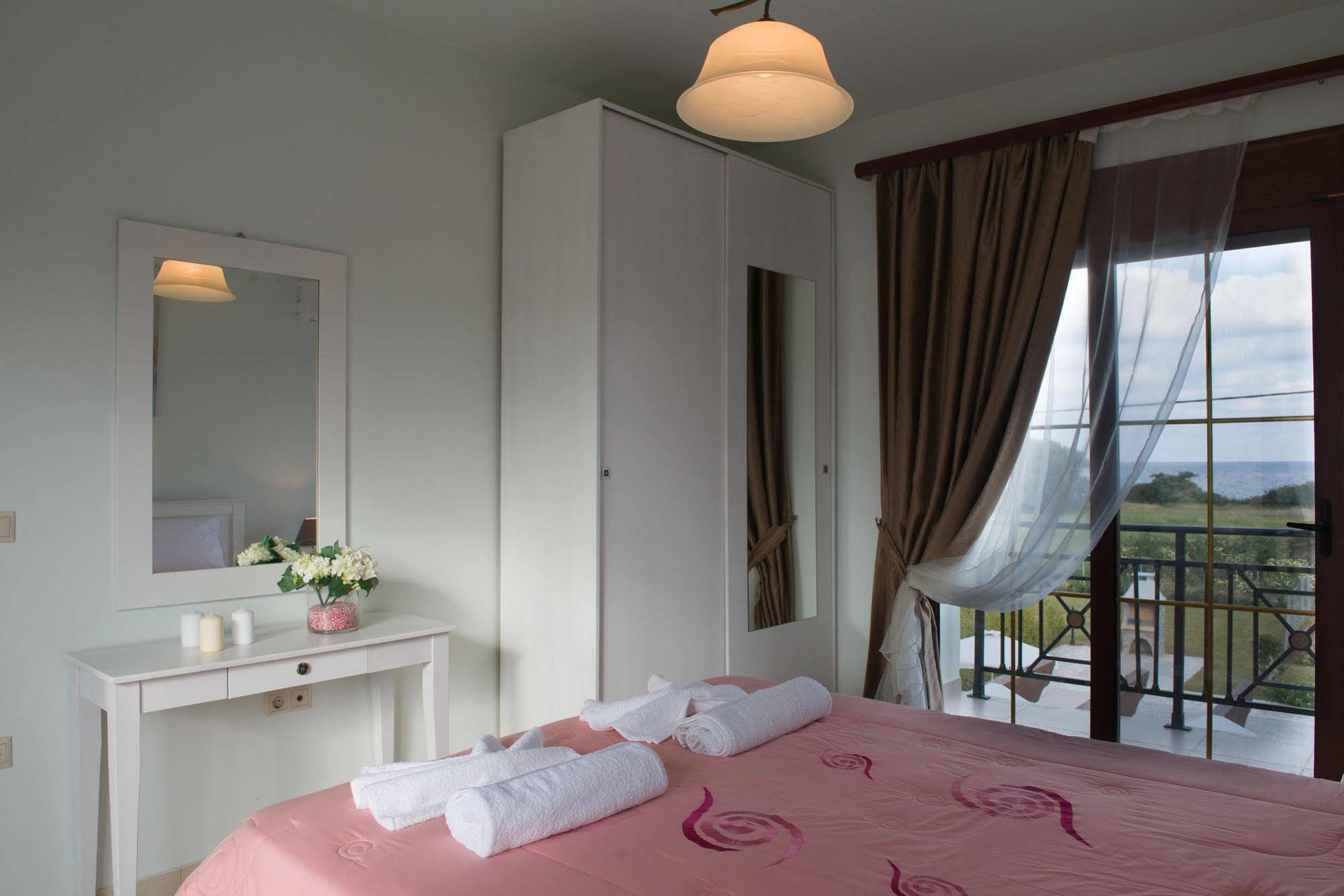 Petra Villas Γεννάδι Εξωτερικό φωτογραφία